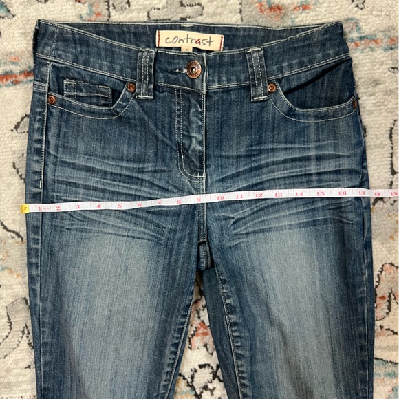 Contrast Capri Jeans - Picture 4 of 6